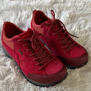 Dansko Paisley Red Women's Sneakers